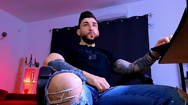 MightyAaron66 online show from March 26, 3:34 am