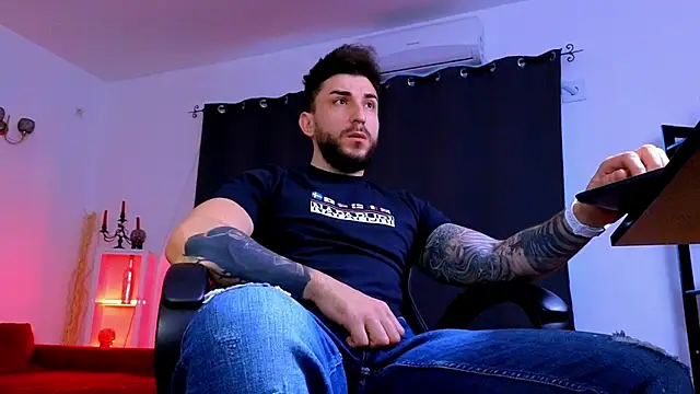 MightyAaron66 online show from May 6, 3:13 am