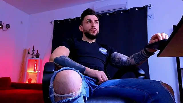 MightyAaron66 online show from May 14, 3:24 am