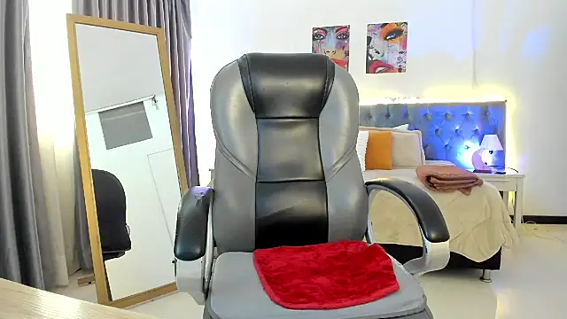 Tamy edwards online show from September 24, 7:39 pm