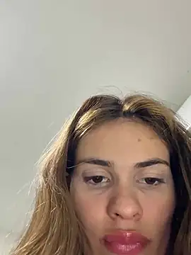 Snapshot of cuteluci_ chatting on January 27, 12:16 pm cuteluci  online show from January 27, 12:16 pm