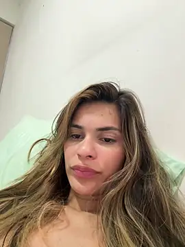 Snapshot of cuteluci_ chatting on January 28, 2:10 pm cuteluci  online show from January 28, 2:10 pm