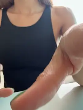 Snapshot of cuteluci_ chatting on October 17, 12:08 pm cuteluci  online show from October 17, 12:08 pm