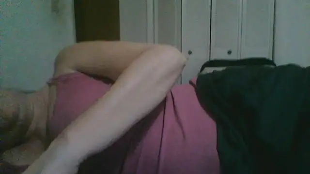 Emilylyn2501 online show from April 15, 3:24 am