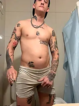 Snapshot of FakkaKaine_ chatting on October 11, 7:40 am FakkaKaine online show from October 11, 7:40 am