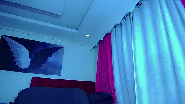 NahomiCamper online show from November 4, 9:58 pm