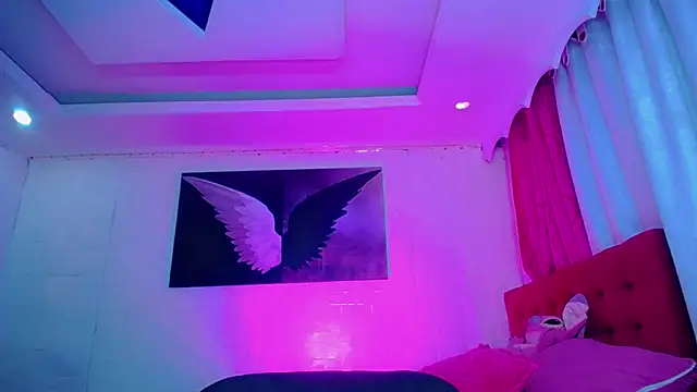 NahomiCamper online show from November 24, 10:20 pm