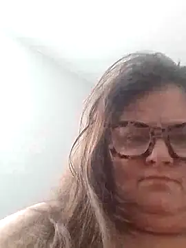 Snapshot of staceysmomfow chatting on January 14, 7:11 pm staceysmomfow online show from January 14, 7:11 pm