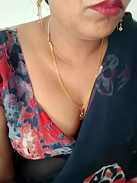 Snapshot of samitasharma chatting on April 4, 3:49 am samitasharma online show from April 4, 3:49 am