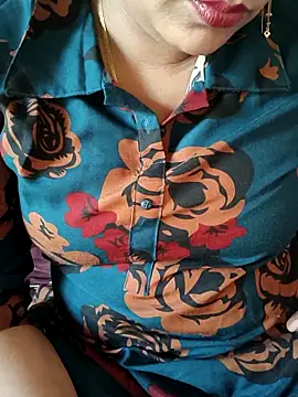 Snapshot of samitasharma chatting on April 9, 12:21 pm samitasharma online show from April 9, 12:21 pm