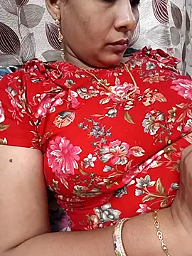 Snapshot of samitasharma chatting on April 14, 4:02 pm samitasharma online show from April 14, 4:02 pm