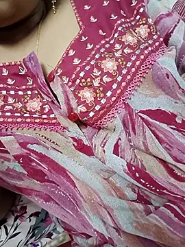Snapshot of samitasharma chatting on April 22, 5:03 pm samitasharma online show from April 22, 5:03 pm
