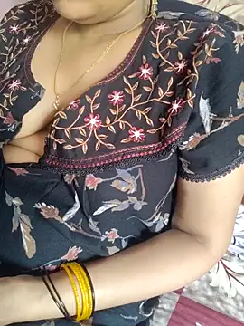 Snapshot of samitasharma chatting on May 19, 7:26 am samitasharma online show from May 19, 7:26 am