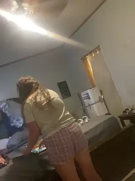 Snapshot of KillaKelli69 chatting on February 12, 10:46 am KillaKelli69 online show from February 12, 10:46 am