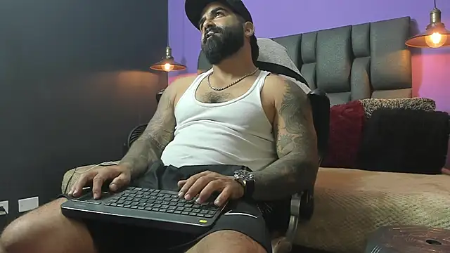 Snapshot of Lyon_vach chatting on September 26, 7:18 pm Lyon vach online show from September 26, 7:18 pm