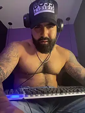 Snapshot of Lyon_vach chatting on September 27, 11:21 pm Lyon vach online show from September 27, 11:21 pm