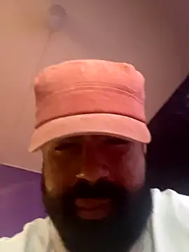 Snapshot of Lyon_vach chatting on October 18, 7:36 pm Lyon vach online show from October 18, 7:36 pm