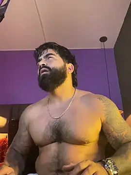 Snapshot of Lyon_vach chatting on October 24, 2:19 am Lyon vach online show from October 24, 2:19 am