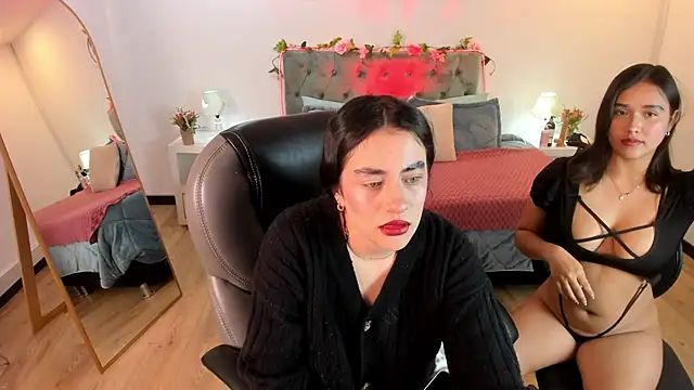 Icysweetcam online show from May 14, 11:39 am