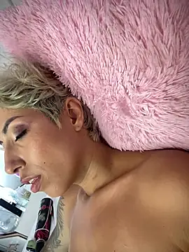 MONSYHOT1 online show from February 1, 12:29 am