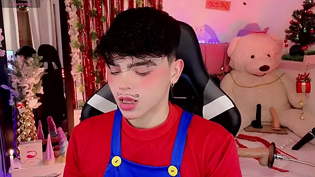 Snapshot of PRINCE_STEV chatting on December 9, 1:29 am PRINCE STEV online show from December 9, 1:29 am