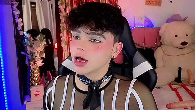 Snapshot of PRINCE_STEV chatting on December 12, 1:10 am PRINCE STEV online show from December 12, 1:10 am