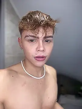 Snapshot of PRINCE_STEV chatting on February 23, 10:53 pm PRINCE STEV online show from February 23, 10:53 pm