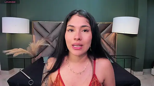 Snapshot of Mia_Elowen chatting on February 22, 11:57 pm Mia Elowen online show from February 22, 11:57 pm