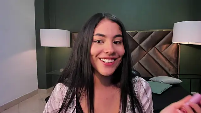 Snapshot of Mia_Elowen chatting on February 27, 1:16 am Mia Elowen online show from February 27, 1:16 am