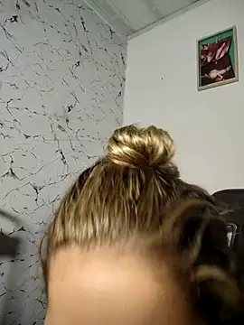 LaurenWelly  online show from November 14, 9:24 pm