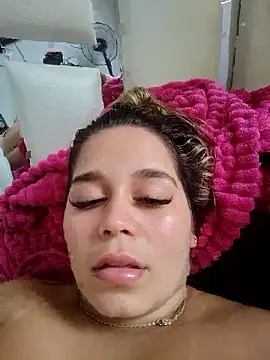 LaurenWelly  online show from January 7, 9:06 pm