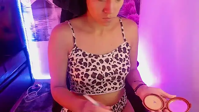 daniela rivasth online show from February 20, 3:23 am
