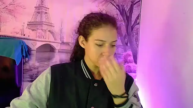 daniela rivasth online show from March 14, 4:21 am