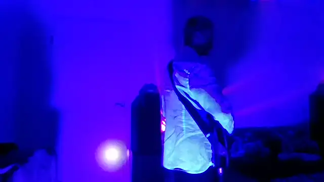 Snapshot of brunoguunot chatting on February 1, 12:31 am brunoguunot online show from February 1, 12:31 am