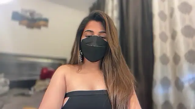 Hotty-Sana online show from April 26, 5:32 pm