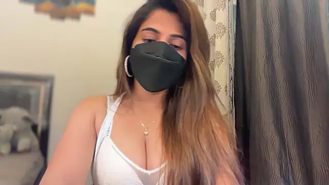 Hotty-Sana online show from April 27, 5:44 pm