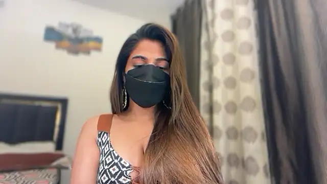 Hotty-Sana online show from April 30, 5:08 pm