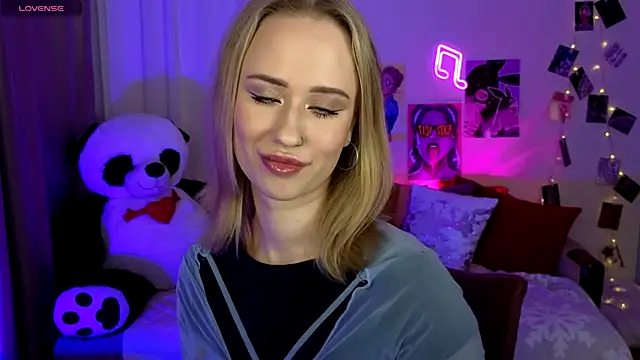 SashaBrooks online show from November 15, 2:02 pm