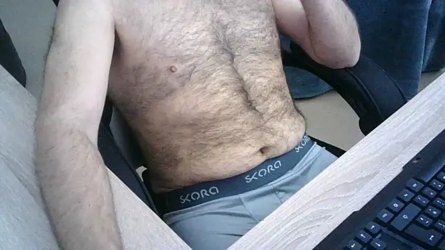 Snapshot of zebymasry chatting on October 16, 10:05 am zebymasry online show from October 16, 10:05 am