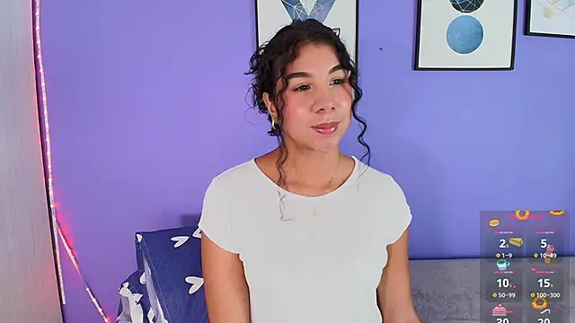Snapshot of candyy_bella chatting on January 27, 6:20 pm candyy bella online show from January 27, 6:20 pm