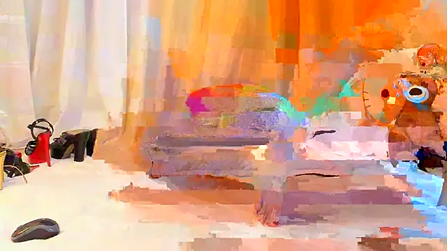 Snapshot of Julieta_J chatting on October 24, 1:24 am Julieta J online show from October 24, 1:24 am