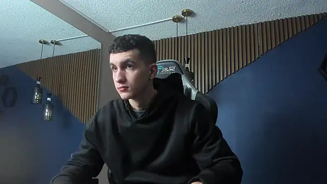 Snapshot of JacksonOlsenn chatting on January 15, 12:15 pm JacksonOlsenn online show from January 15, 12:15 pm