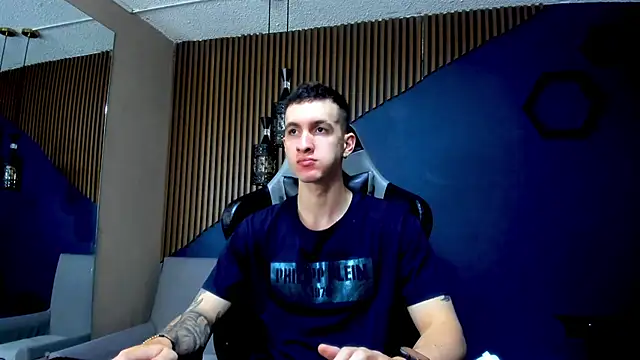 Snapshot of JacksonOlsenn chatting on February 2, 12:46 pm JacksonOlsenn online show from February 2, 12:46 pm