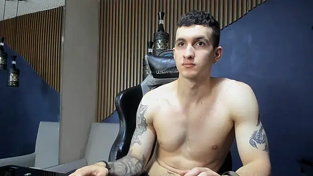 Snapshot of JacksonOlsenn chatting on February 12, 3:16 pm JacksonOlsenn online show from February 12, 3:16 pm