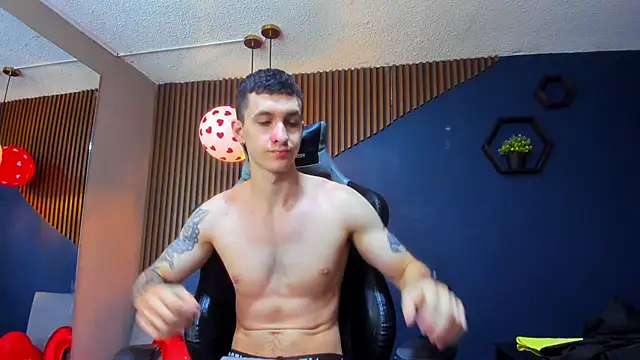 Snapshot of JacksonOlsenn chatting on February 15, 2:11 pm JacksonOlsenn online show from February 15, 2:11 pm