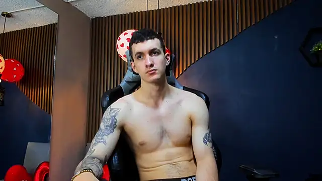 Snapshot of JacksonOlsenn chatting on February 15, 5:17 pm JacksonOlsenn online show from February 15, 5:17 pm