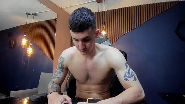 Snapshot of JacksonOlsenn chatting on March 7, 3:07 pm JacksonOlsenn online show from March 7, 3:07 pm