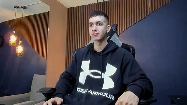 Snapshot of JacksonOlsenn chatting on March 8, 12:30 pm JacksonOlsenn online show from March 8, 12:30 pm