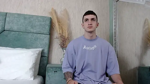 Snapshot of JacksonOlsenn chatting on March 15, 8:10 pm JacksonOlsenn online show from March 15, 8:10 pm