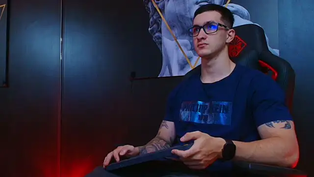 Snapshot of JacksonOlsenn chatting on September 8, 8:30 pm JacksonOlsenn online show from September 8, 8:30 pm